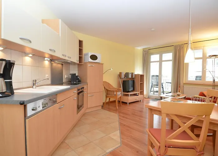 Seerose - 16 Sellin (Rugen)